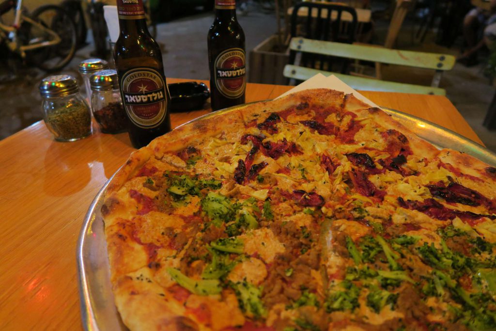 The Green Cat - Vegan Pizza - Vegan Hotspots Tel Aviv