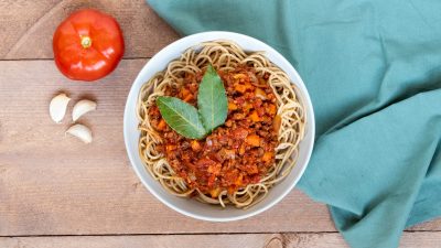 Vegan spaghetti bolognese